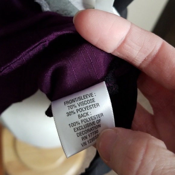 NWT Purple and black short sleeve blouse - Picture 8 of 8